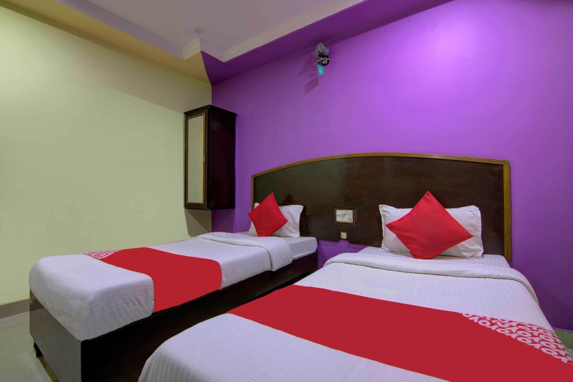 Hotel O K S N Residency Pedda Waltair Extérieur photo