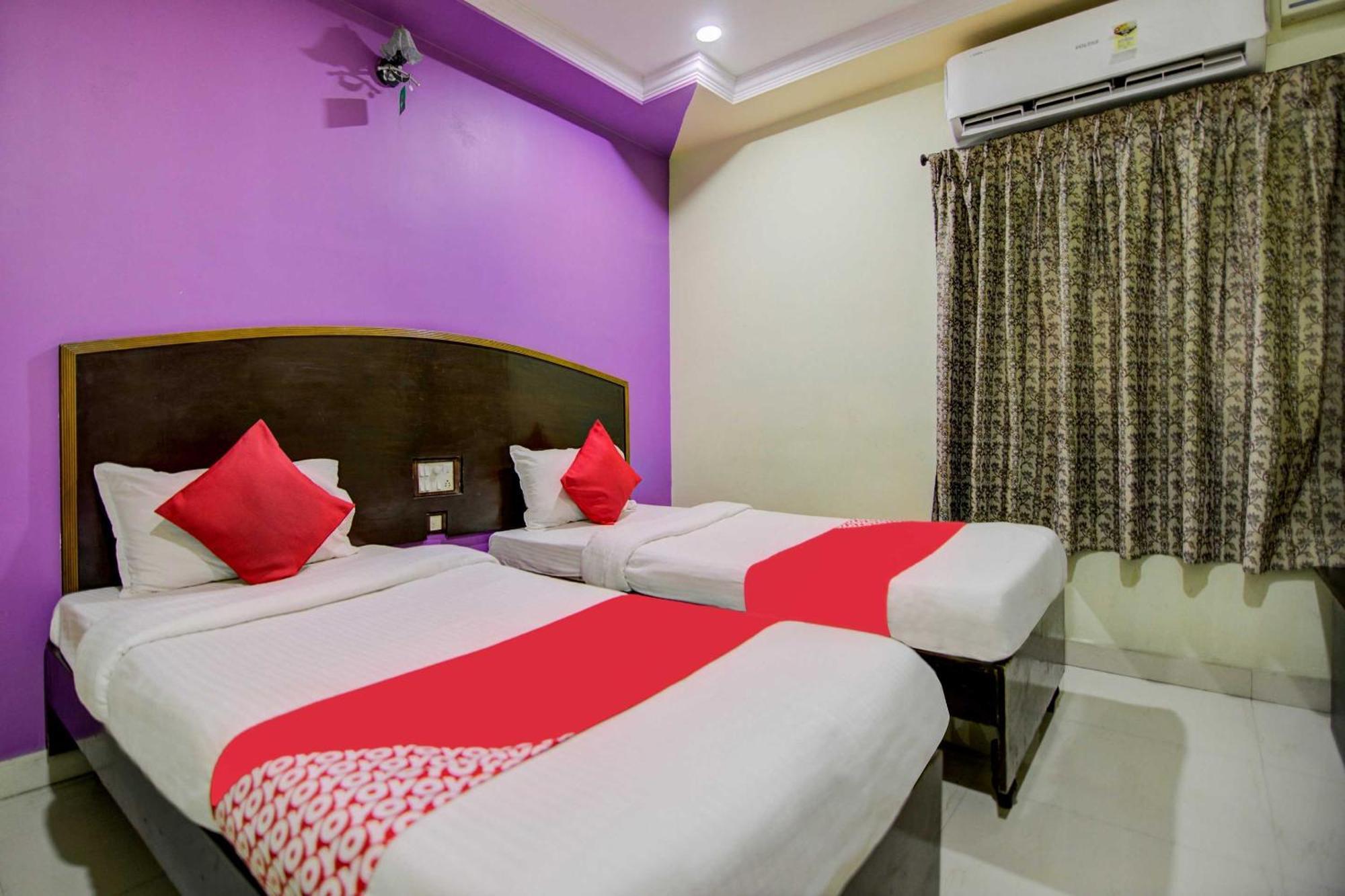 Hotel O K S N Residency Pedda Waltair Extérieur photo