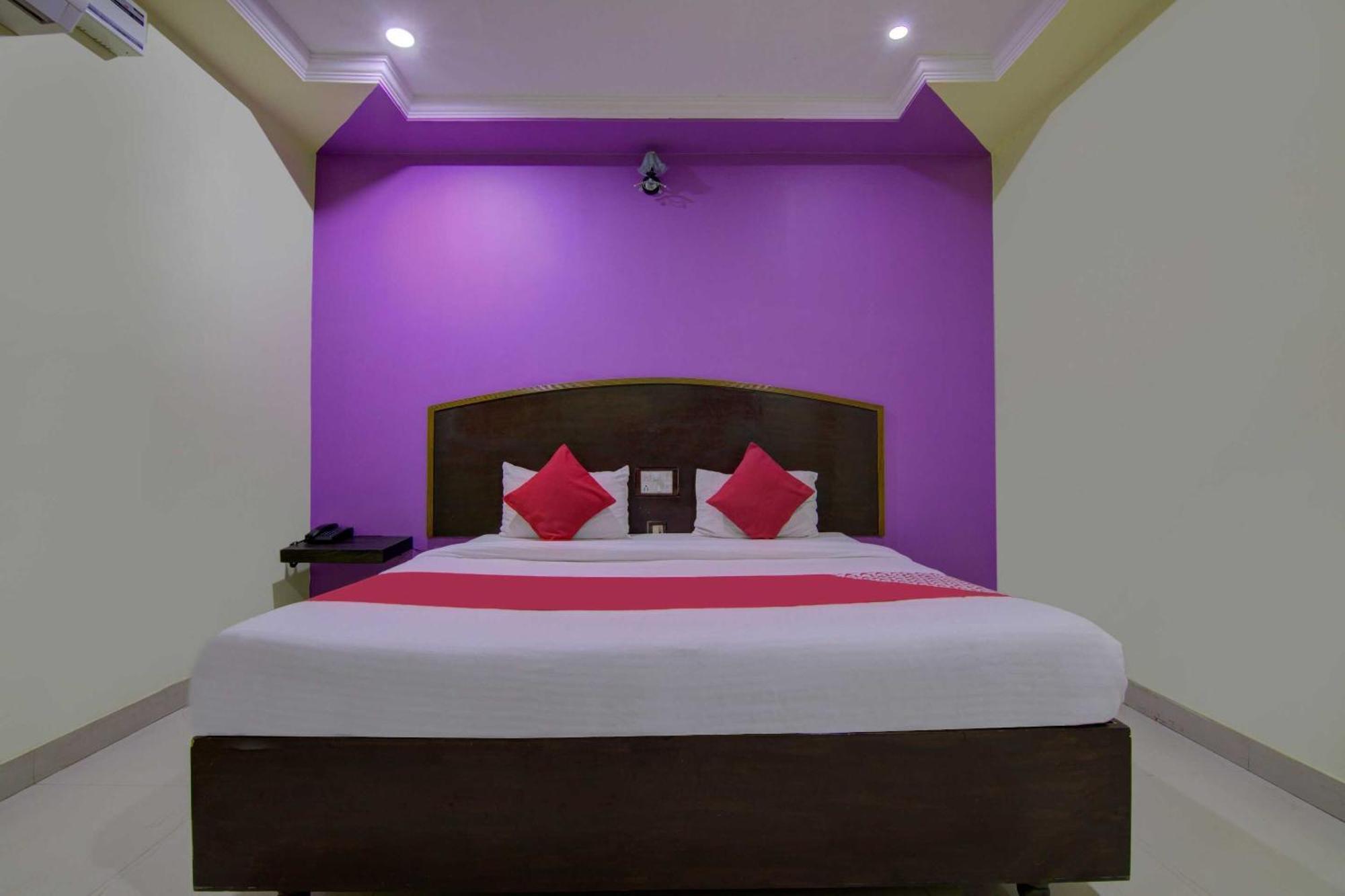 Hotel O K S N Residency Pedda Waltair Extérieur photo